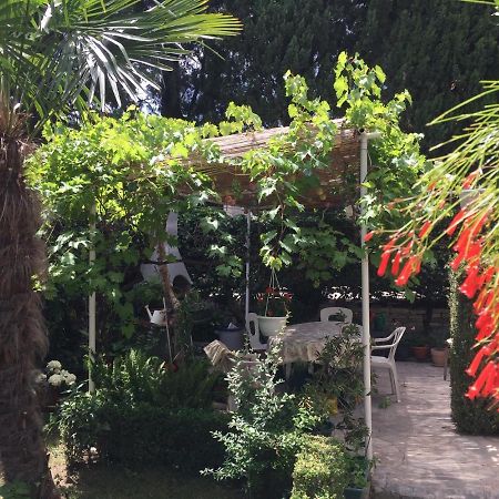 Garden Apartment Kastela Dış mekan fotoğraf