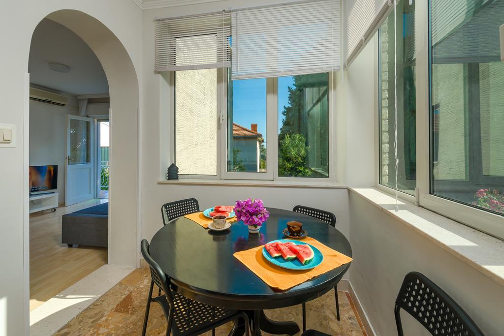 Garden Apartment Kastela Oda fotoğraf